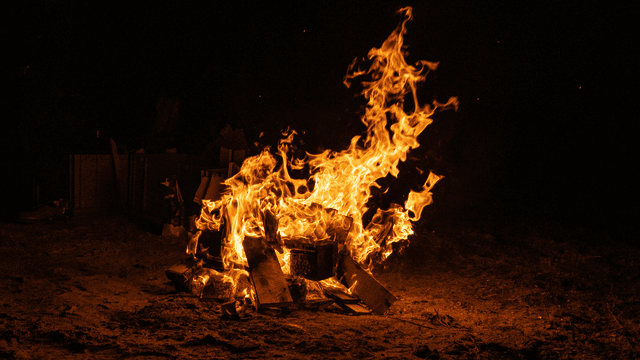 「{暖;あたた}かい」と「{温;あたた}かい」の{違;ちが}いとは？