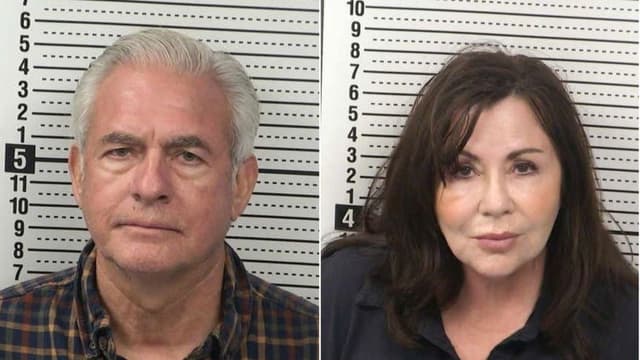 <ruby ><rb><span class="jlpt-n3" word="元">元</span><span class="jlpt-n2" word="判事">判事</span></rb><rt>もとはんじ</rt></ruby>と<ruby ><rb><span class="jlpt-n4" word="妻">妻</span></rb><rt>つま</rt></ruby>、<ruby ><rb><span class="jlpt-n1" word="移民">移民</span></rb><rt>いみん</rt></ruby>の<ruby ><rb><span class="jlpt-n1" word="証拠">証拠</span></rb><rt>しょうこ</rt></ruby>をかえたうたがいで<ruby ><rb><span class="jlpt-n3" word="逮捕">逮捕</span></rb><rt>たいほ</rt></ruby>