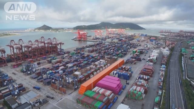 <ruby ><rb><span class="unknown" word="中国">中国</span></rb><rt>ちゅうごく</rt></ruby>の<span class="jlpt-n4" word="アメリカ">アメリカ</span>へのうりあげがへりました