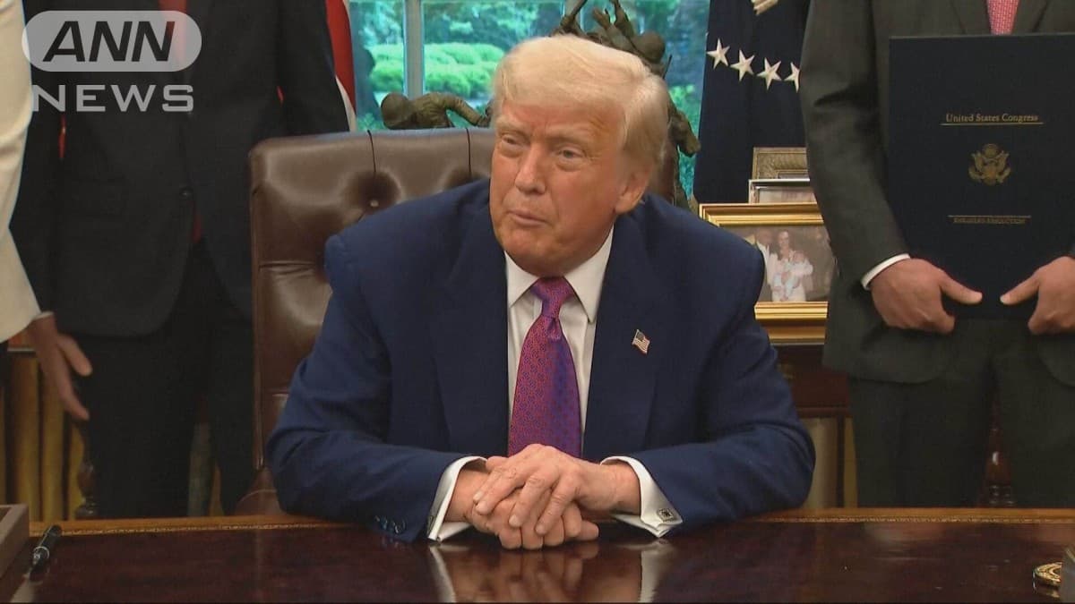 トランプ大統領　外国からのものに10％の税金を続ける