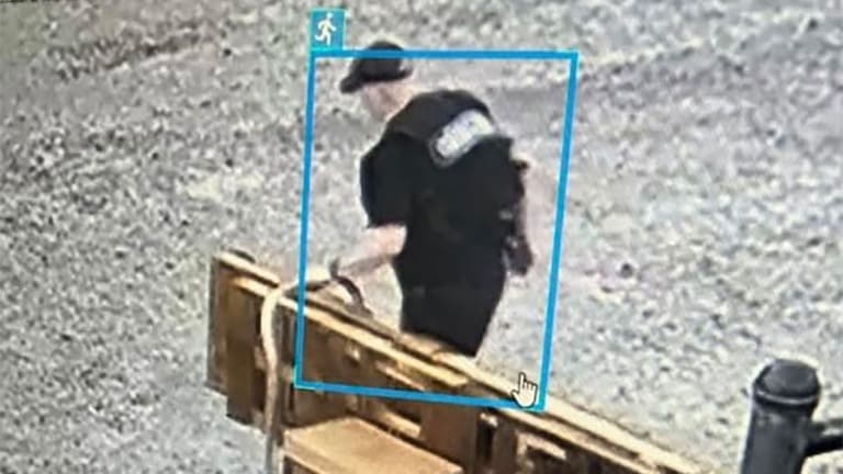 元警察署長の男がアメリカの刑務所からにげる