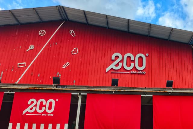 マレーシアのエコ<span class="jlpt-n2" word="ショップ">ショップ</span>が<ruby ><rb><span class="unknown" word="上場">上場</span></rb><rt>じょうじょう</rt></ruby>し、<ruby ><rb><span class="unknown" word="創業">創業</span><span class="jlpt-n3" word="者">者</span></rb><rt>そうぎょうしゃ</rt></ruby>が<ruby ><rb><span class="unknown" word="大金持ち">大金持</rb><rt>おおがねも</rt></ruby>ち</span>に