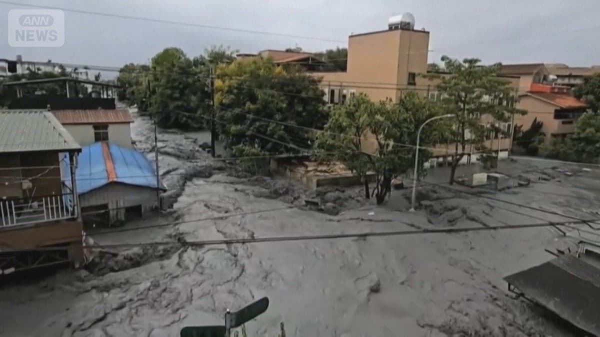 台風18号で台湾に大雨　湖がこわれて2人が亡くなり、30人がいません