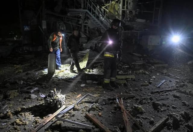 ポーランドのひこうきがとびたつ　ロシアがウクライナを<ruby ><rb><span class="jlpt-n3" word="攻撃">攻撃</span></rb><rt>こうげき</rt></ruby>