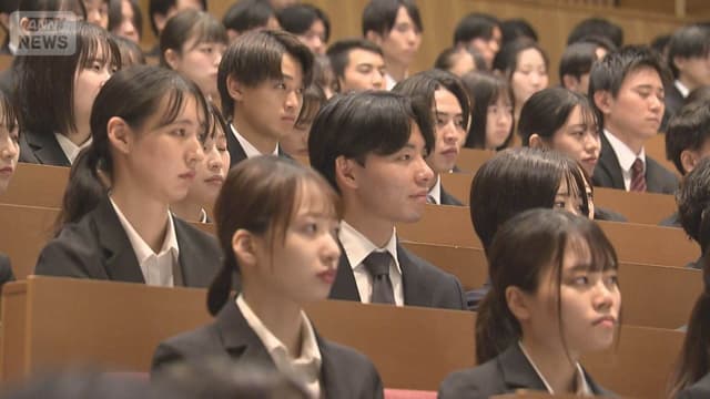 <ruby ><rb><span class="jlpt-n5" word="来年">来年</span></rb><rt>らいねん</rt></ruby><ruby ><rb><span class="jlpt-n5" word="春">春</span></rb><rt>はる</rt></ruby>に<ruby ><rb><span class="jlpt-n5" word="入る">入</rb><rt>はい</rt></ruby>る</span><ruby ><rb><span class="jlpt-n5" word="学生">学生</span></rb><rt>がくせい</rt></ruby>の<ruby ><rb><span class="unknown" word="内定">内定</span><span class="jlpt-n3" word="式">式</span></rb><rt>ないていしき</rt></ruby>が<ruby ><rb>行</rb><rt>おこな</rt></ruby>われました