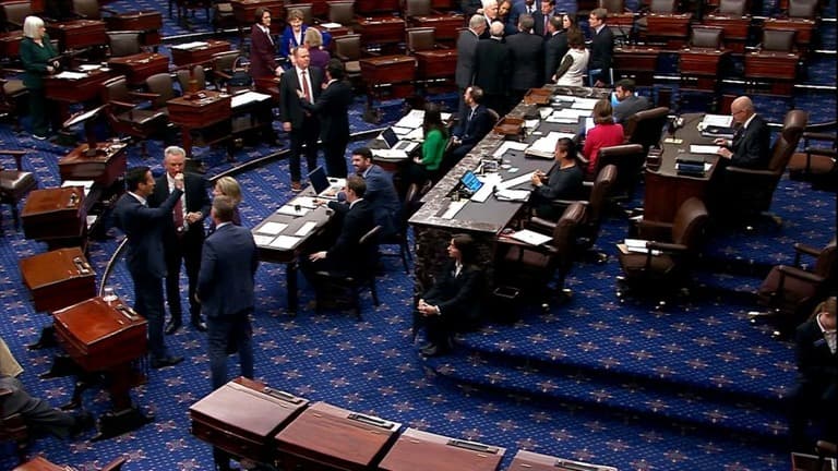 アメリカの政府の予算が決まらず、一部の仕事が止まりました