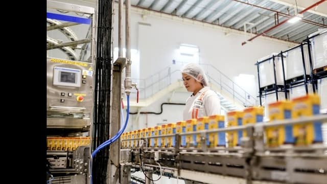 <span class="" word="ネ">ネ</span><span class="" word="ス">ス</span><span class="" word="レ">レ</span><span class="" word="、">、</span><ruby><rb><span class="jlpt-n4" word="世界">世界</span></rb><rt>せかい</rt></ruby><span class="" word="で">で</span><span class="" word="1">1</span><ruby><rb><span class="jlpt-n5" word="万">万</span></rb><rt>まん</rt></ruby><span class="" word="6">6</span><span class="" word="0">0</span><span class="" word="0">0</span><span class="" word="0">0</span><ruby><rb><span class="jlpt-n5" word="人">人</span></rb><rt>にん</rt></ruby><span class="" word="の">の</span><ruby><rb><span class="jlpt-n5" word="仕事">仕事</span></rb><rt>しごと</rt></ruby><span class="" word="を">を</span><span class="" word="な">な</span><span class="" word="く">く</span><span class="" word="す">す</span><span class="" word="　">　</span><span class="" word="A">A</span><span class="" word="I">I</span><span class="" word="と">と</span><ruby><rb><span class="jlpt-n3" word="自動">自動</span><span class="unknown" word="化">化</span></rb><rt>じどうか</rt></ruby><span class="" word="を">を</span><ruby><rb><span class="" word="使">使</span></rb><rt>つか</rt></ruby><span class="" word="う">う</span>