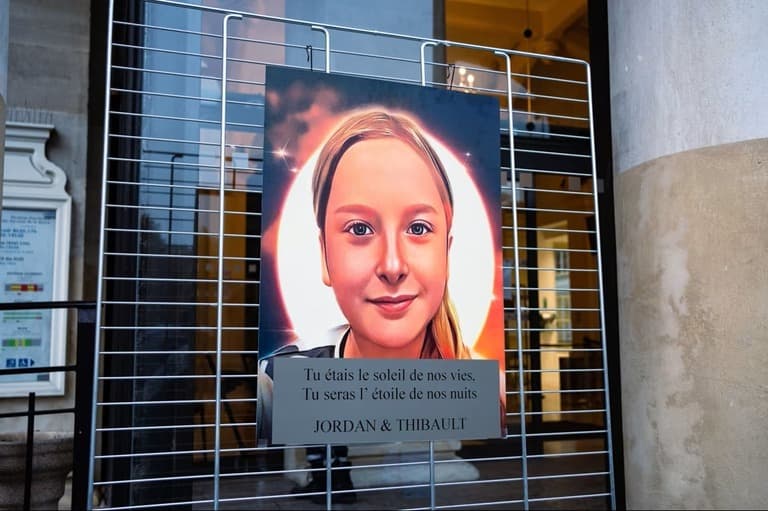 １２歳少女殺害事件、仮釈放なしの無期懲役判決――フランス史上初の女性被告に最重刑