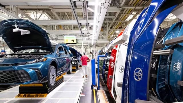 <span class="" word="ト">ト</span><span class="" word="ヨ">ヨ</span><span class="" word="タ">タ</span><span class="" word="、">、</span><ruby ><rb><span class="unknown" word="米国">米国</span><span class="jlpt-n4" word="生産">生産</span><span class="jlpt-n5" word="車">車</span></rb><rt>べいこくせいさんしゃ</rt></ruby><span class="" word="の">の</span><span class="" word="「">「</span><ruby ><rb><span class="jlpt-n3" word="逆">逆</span><span class="jlpt-n3" word="輸入">輸入</span></rb><rt>ぎゃくゆにゅう</rt></ruby><span class="" word="」">」</span><ruby ><rb><span class="jlpt-n2" word="方針">方針</span></rb><rt>ほうしん</rt></ruby><span class="" word="を">を</span><ruby ><rb><span class="" word="米">米</span><span class="jlpt-n3" word="側">側</span></rb><rt>べいがわ</rt></ruby><span class="" word="へ">へ</span><ruby ><rb><span class="jlpt-n3" word="正式">正式</span></rb><rt>せいしき</rt></ruby><ruby ><rb><span class="jlpt-n1" word="伝達">伝達</span></rb><rt>でんたつ</rt></ruby><span class="" word="へ">へ</span><span class="" word="―">―</span><span class="" word="―">―</span><span class="jlpt-n3" word="トランプ">トランプ</span><ruby ><rb><span class="jlpt-n3" word="大統領">大統領</span></rb><rt>だいとうりょう</rt></ruby><ruby ><rb><span class="jlpt-n2" word="来日">来日</span></rb><rt>らいにち</rt></ruby><span class="" word="に">に</span><ruby ><rb><span class="" word="際">際</span></rb><rt>さい</rt></ruby><span class="" word="し">し</span><ruby ><rb><span class="jlpt-n1" word="協議">協議</span></rb><rt>きょうぎ</rt></ruby><span class="" word="か">か</span>