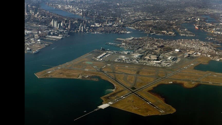 飛行機の中でフォークを使った事件