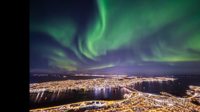 <span class="jlpt-n3" word="ヨーロッパ">ヨーロッパ</span><span class="" word="で">で</span><span class="" word="オ">オ</span><span class="" word="ー">ー</span><span class="" word="ロ">ロ</span><span class="" word="ラ">ラ</span><span class="" word="を">を</span><ruby ><rb><span class="" word="見">見</span></rb><rt>み</rt></ruby><span class="" word="る">る</span><ruby ><rb><span class="jlpt-n5" word="町">町</span></rb><rt>まち</rt></ruby>