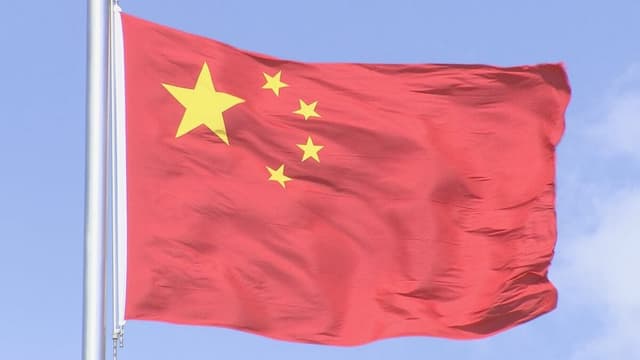 <ruby ><rb><span class="unknown" word="中国">中国</span></rb><rt>ちゅうごく</rt></ruby><span class="" word="、">、</span><ruby ><rb><span class="unknown" word="日本人">日本人</span></rb><rt>にほんじん</rt></ruby><span class="" word="の">の</span><span class="" word="ビ">ビ</span><span class="" word="ザ">ザ</span><span class="" word="な">な</span><span class="" word="し">し</span><span class="" word="で">で</span><span class="" word="の">の</span><ruby ><rb><span class="unknown" word="入国">入国</span></rb><rt>にゅうこく</rt></ruby><span class="" word="を">を</span><span class="" word="1">1</span><ruby ><rb><span class="jlpt-n5" word="年">年</span></rb><rt>ねん</rt></ruby><span class="" word="の">の</span><span class="" word="ば">ば</span><span class="" word="す">す</span>