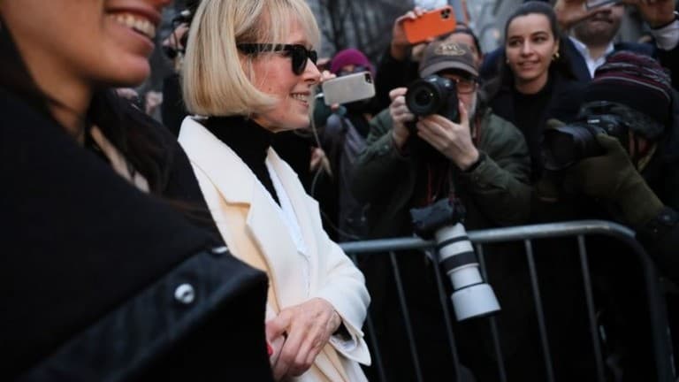 トランプ前大統領、裁判の結果に不満で最高裁にお願いい