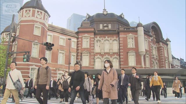 <ruby ><rb><span class="" word="2">2</span><span class="" word="0">0</span><span class="" word="2">2</span><span class="" word="5">5</span><span class="jlpt-n5" word="年">年</span></rb><rt>にせんにじゅうごねん</rt></ruby><span class="" word="　">　</span><ruby ><rb><span class="jlpt-n3" word="日本">日本</span></rb><rt>にほん</rt></ruby><span class="" word="の">の</span><ruby ><rb><span class="jlpt-n5" word="会社">会社</span></rb><rt>かいしゃ</rt></ruby><span class="" word="の">の</span><ruby ><rb><span class="jlpt-n1" word="合併">合併</span></rb><rt>がっぺい</rt></ruby><span class="" word="と">と</span><ruby ><rb><span class="unknown" word="買収">買収</span></rb><rt>ばいしゅう</rt></ruby><span class="" word="が">が</span><span class="jlpt-n5" word="とても">とても</span><ruby ><rb><span class="" word="多">多</span></rb><rt>おお</rt></ruby><span class="" word="い">い</span><span class="" word="で">で</span><span class="" word="す">す</span>