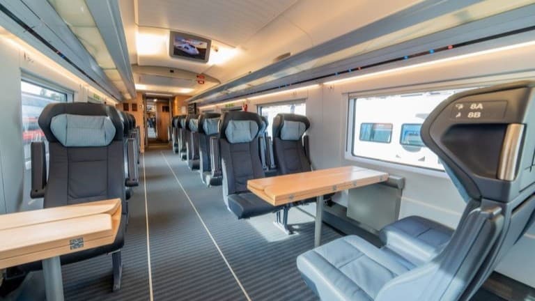 エジプトで新しい高速鉄道が公開される