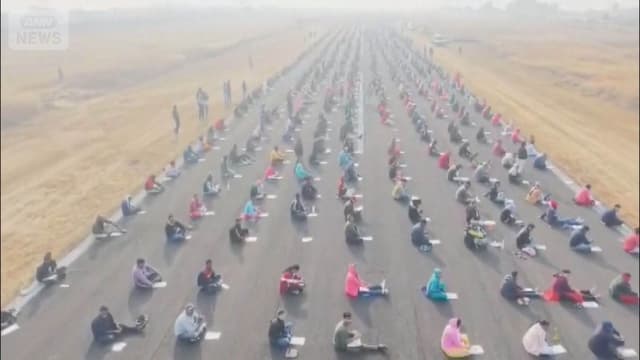 <span class="" word="イ">イ</span><span class="" word="ン">ン</span><span class="" word="ド">ド</span><span class="" word="で">で</span><ruby ><rb><span class="jlpt-n4" word="飛行場">飛行場</span></rb><rt>ひこうじょう</rt></ruby><span class="" word="で">で</span><ruby ><rb><span class="jlpt-n2" word="予備">予備</span><span class="jlpt-n3" word="役">役</span></rb><rt>よびえき</rt></ruby><span class="" word="の">の</span><span class="jlpt-n5" word="テスト">テスト</span>