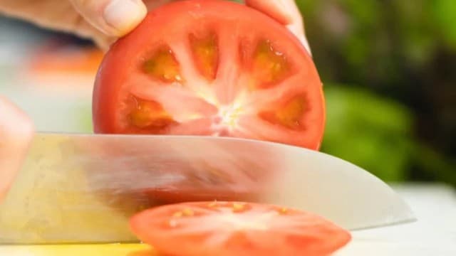 砥石がないときに包丁を研ぐ簡単な方法