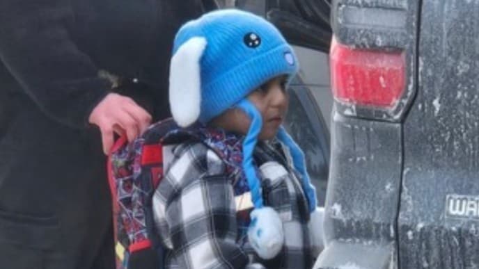 アメリカで5歳の子どもが移民捜査官に連れて行かれる