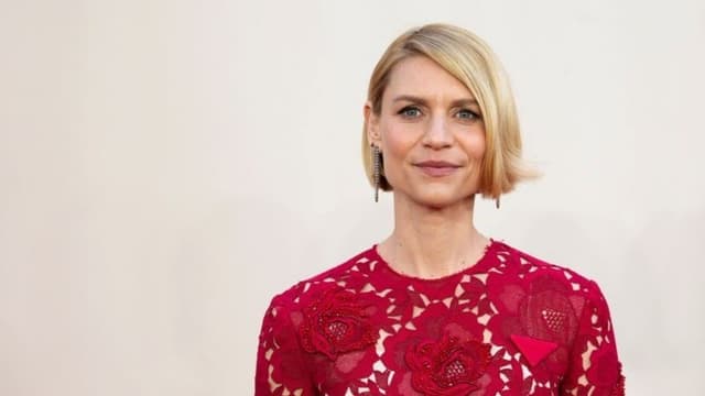 <span class="" word="ク">ク</span><span class="" word="レ">レ</span><span class="" word="ア">ア</span><span class="" word="・">・</span><span class="" word="デ">デ</span><span class="" word="イ">イ</span><span class="" word="ン">ン</span><span class="" word="ズ">ズ</span><span class="jlpt-n1" word="さん">さん</span><span class="" word="、">、</span><span class="" word="4">4</span><span class="" word="4">4</span><ruby ><rb><span class="jlpt-n1" word="歳">歳</span></rb><rt>さい</rt></ruby><span class="" word="で">で</span><ruby ><rb><span class="" word="赤">赤</span></rb><rt>あか</rt></ruby><span class="" word="ち">ち</span><span class="" word="ゃ">ゃ</span><span class="" word="ん">ん</span><span class="" word="が">が</span><span class="" word="で">で</span><span class="" word="き">き</span><span class="" word="て">て</span><span class="jlpt-n3" word="びっくり">びっくり</span><span class="" word="し">し</span><span class="" word="た">た</span><ruby ><rb><span class="jlpt-n5" word="話">話</span></rb><rt>はなし</rt></ruby>