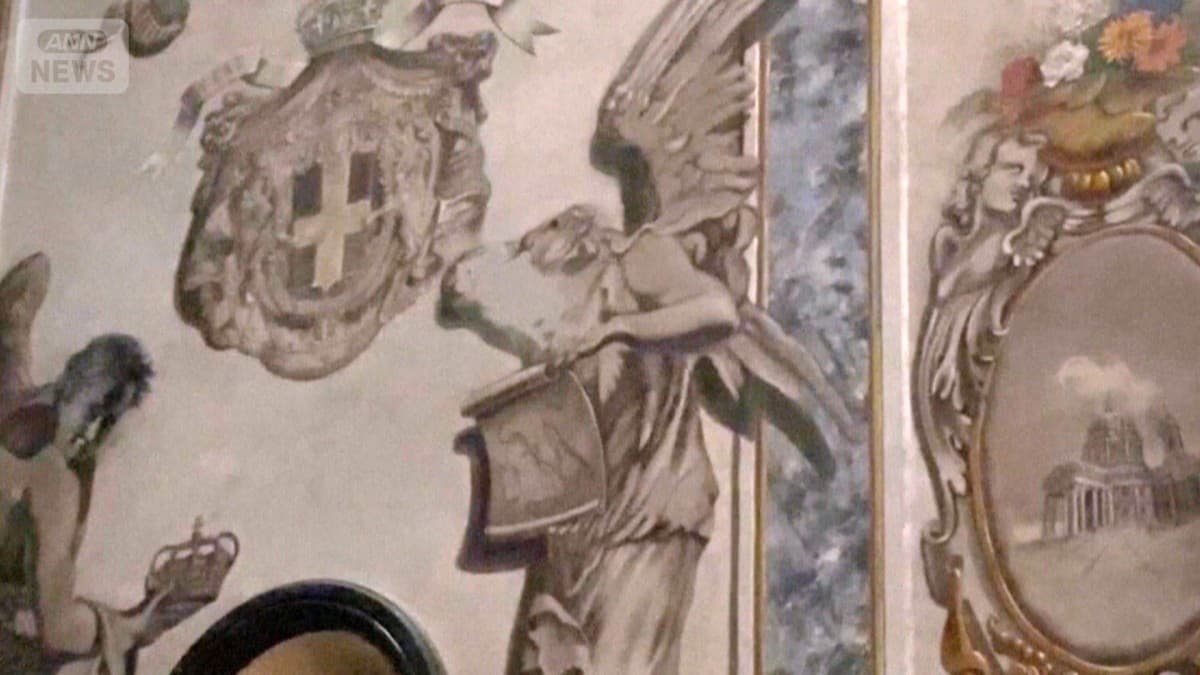 イタリアの教会の絵、天使の顔が白くなりました