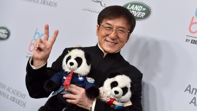 <span class="" word="ジ">ジ</span><span class="" word="ャ">ャ</span><span class="" word="ッ">ッ</span><span class="" word="キ">キ</span><span class="" word="ー">ー</span><span class="" word="・">・</span><span class="" word="チ">チ</span><span class="" word="ェ">ェ</span><span class="" word="ン">ン</span><span class="jlpt-n1" word="さん">さん</span><span class="" word="、">、</span><ruby ><rb><span class="" word="パ">パ</span><span class="" word="ン">ン</span><span class="" word="ダ">ダ</span></rb><rt>パンダ</rt></ruby><span class="" word="の">の</span><span class="" word="ぬ">ぬ</span><span class="" word="い">い</span><span class="" word="ぐ">ぐ</span><span class="" word="る">る</span><span class="" word="み">み</span><span class="" word="と">と</span><span class="jlpt-n3" word="スケート">スケート</span><span class="" word="の">の</span><span class="" word="イ">イ</span><span class="" word="ベ">ベ</span><span class="" word="ン">ン</span><span class="" word="ト">ト</span><span class="" word="に">に</span><ruby ><rb><span class="" word="来">来</span></rb><rt>き</rt></ruby><span class="" word="ま">ま</span><span class="" word="し">し</span><span class="" word="た">た</span>