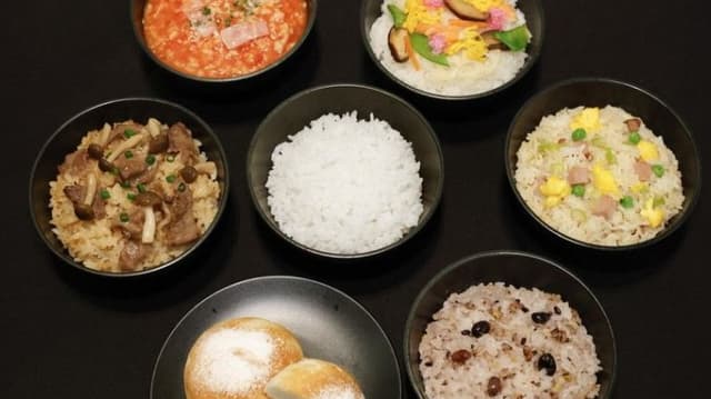 <ruby ><rb><span class="" word="2">2</span><span class="" word="0">0</span><span class="" word="2">2</span><span class="" word="5">5</span><span class="jlpt-n5" word="年">年</span></rb><rt>にせんにじゅうごねん</rt></ruby><span class="" word="の">の</span><ruby ><rb><span class="jlpt-n3" word="人気">人気</span></rb><rt>にんき</rt></ruby><span class="" word="な">な</span><ruby ><rb><span class="" word="食">食</span></rb><rt>た</rt></ruby><span class="" word="べ">べ</span><span class="" word="も">も</span><span class="" word="の">の</span><span class="" word="は">は</span><span class="" word="「">「</span><span class="" word="ご">ご</span><span class="" word="は">は</span><span class="" word="ん">ん</span><ruby ><rb><span class="jlpt-n5" word="料理">料理</span></rb><rt>りょうり</rt></ruby><span class="" word="」">」</span>