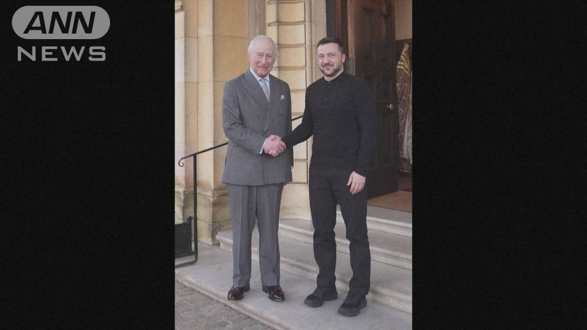 英訪問していたゼレンスキー大統領　チャールズ国王ともあの服で謁見