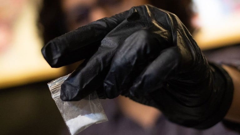 コカインは「ウイスキーより悪くない」　コロンビア大統領が発言