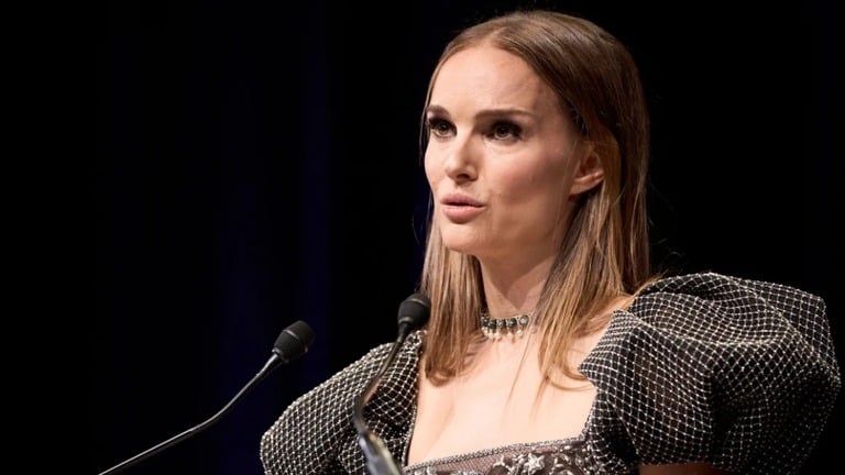 ナタリー・ポートマン、子役時代の経験を語る