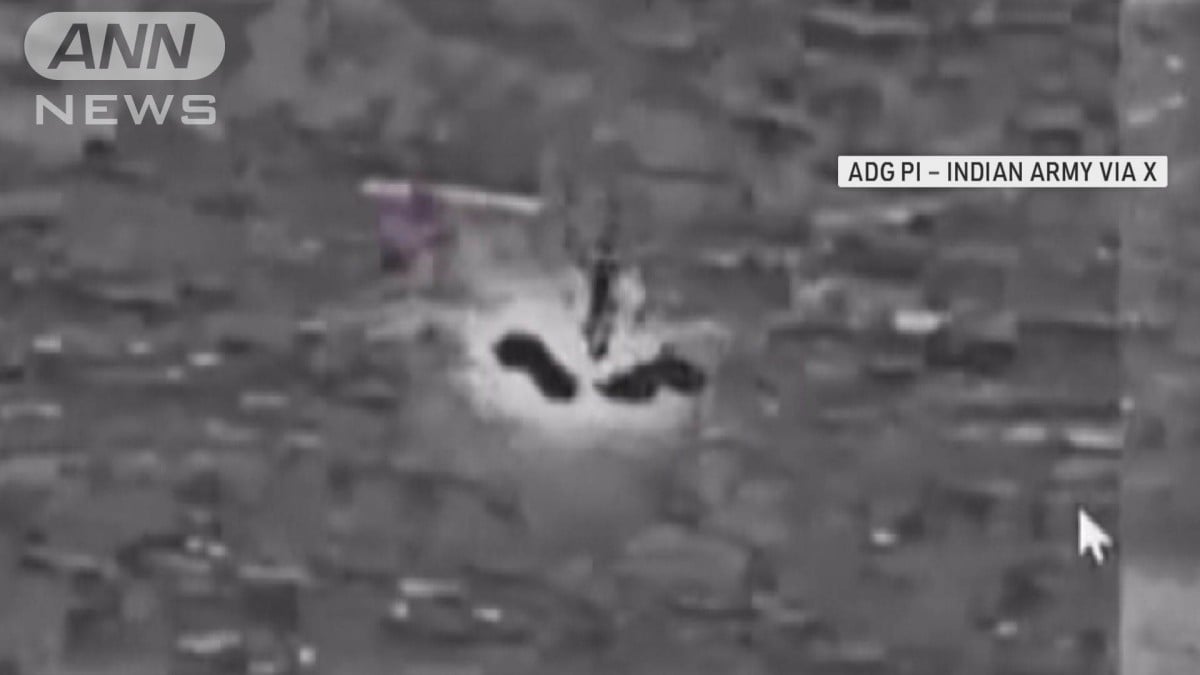 インドとパキスタン、カシミールでたたかいのビデオをこうかい