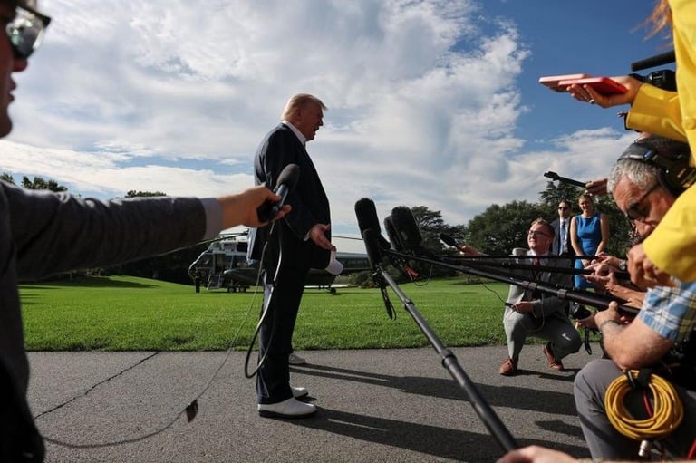 トランプさん、ふしぎなベッドのビデオを見せる