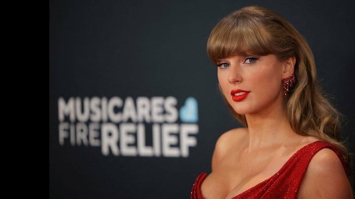 テイラー・スウィフトの新しいアルバムが出ました