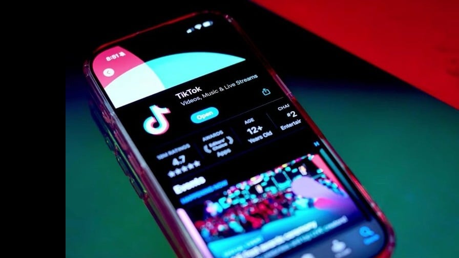 TikTokで13歳の子どもがあぶない動画を見てしまう