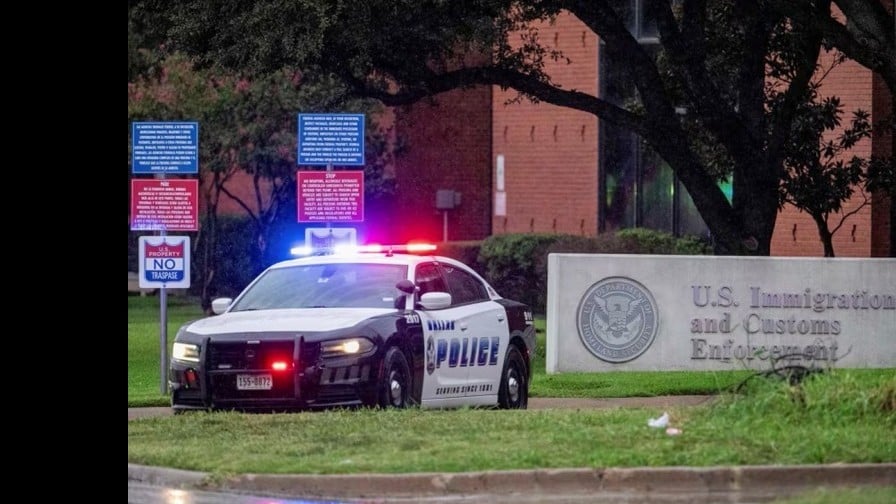 アップル、アメリカのアプリを消しました