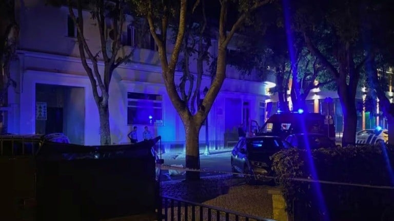 ポルトガルの観光地でアメリカ人観光客2人が強盗にあい、1人が亡くなる