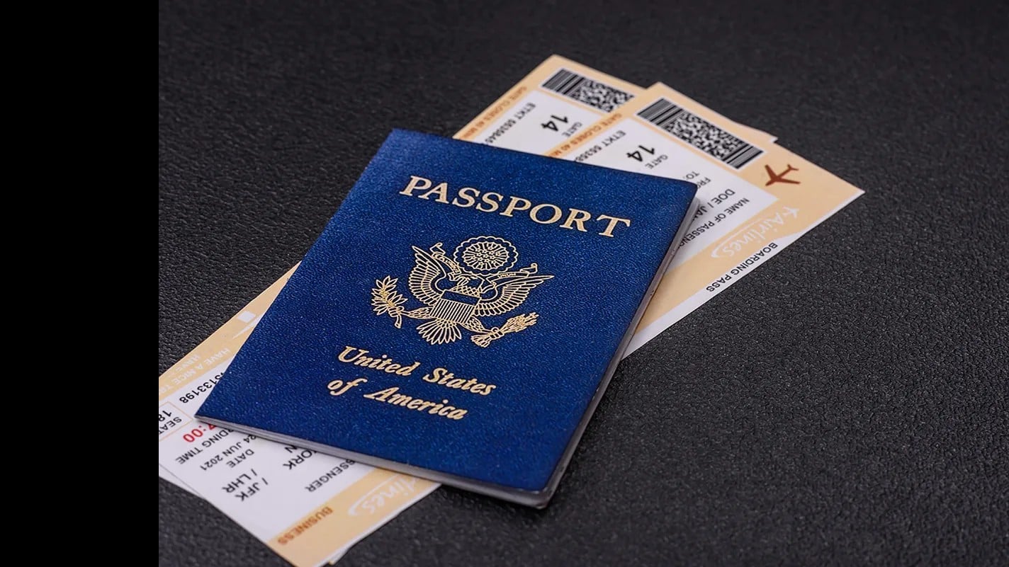 世界で一番強いパスポート、日本は3位に下がる