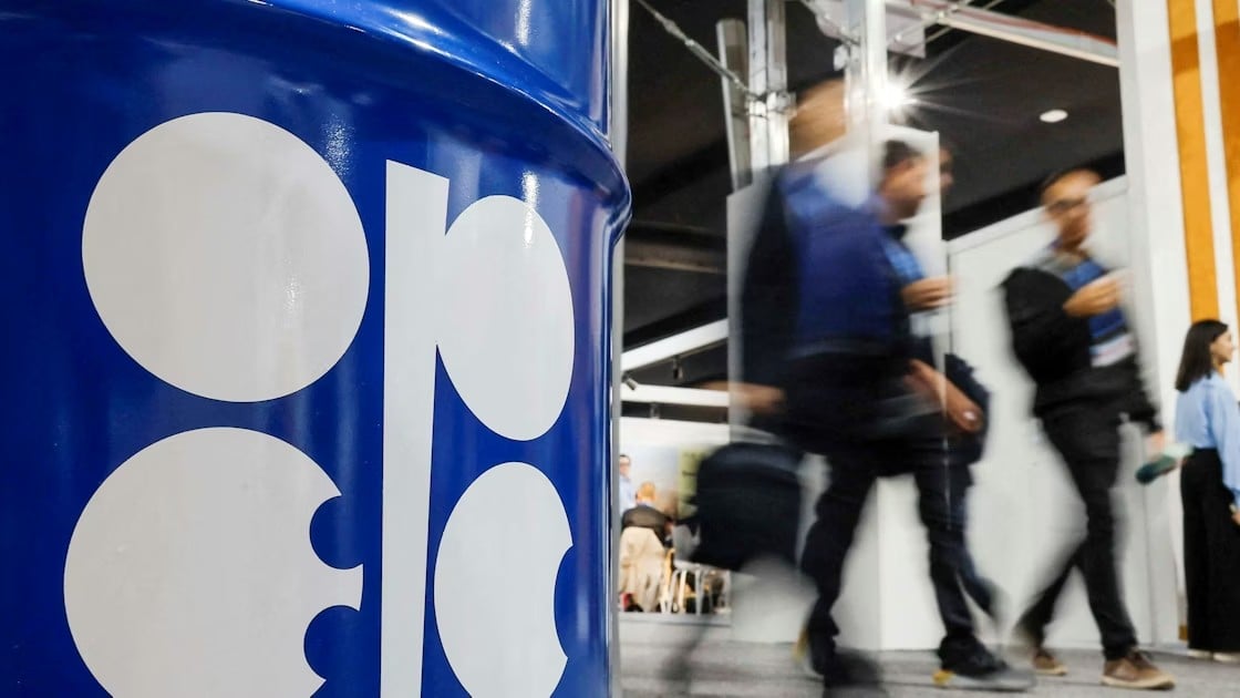 OPECプラス、石油の生産を今のまま続けることを決める