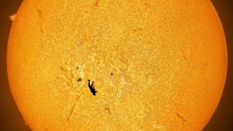 イカロスの墜落：すごい写真はどうやって撮られたか