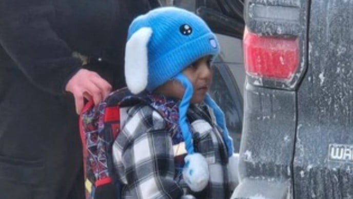 アメリカで5歳の子どもが移民捜査官に連れて行かれる