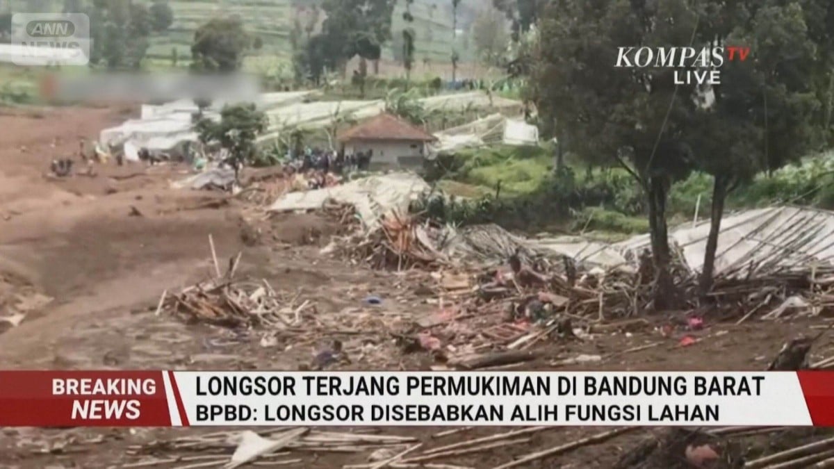 インドネシアで大きな土砂崩れ　8人がなくなり、80人が見つかっていません