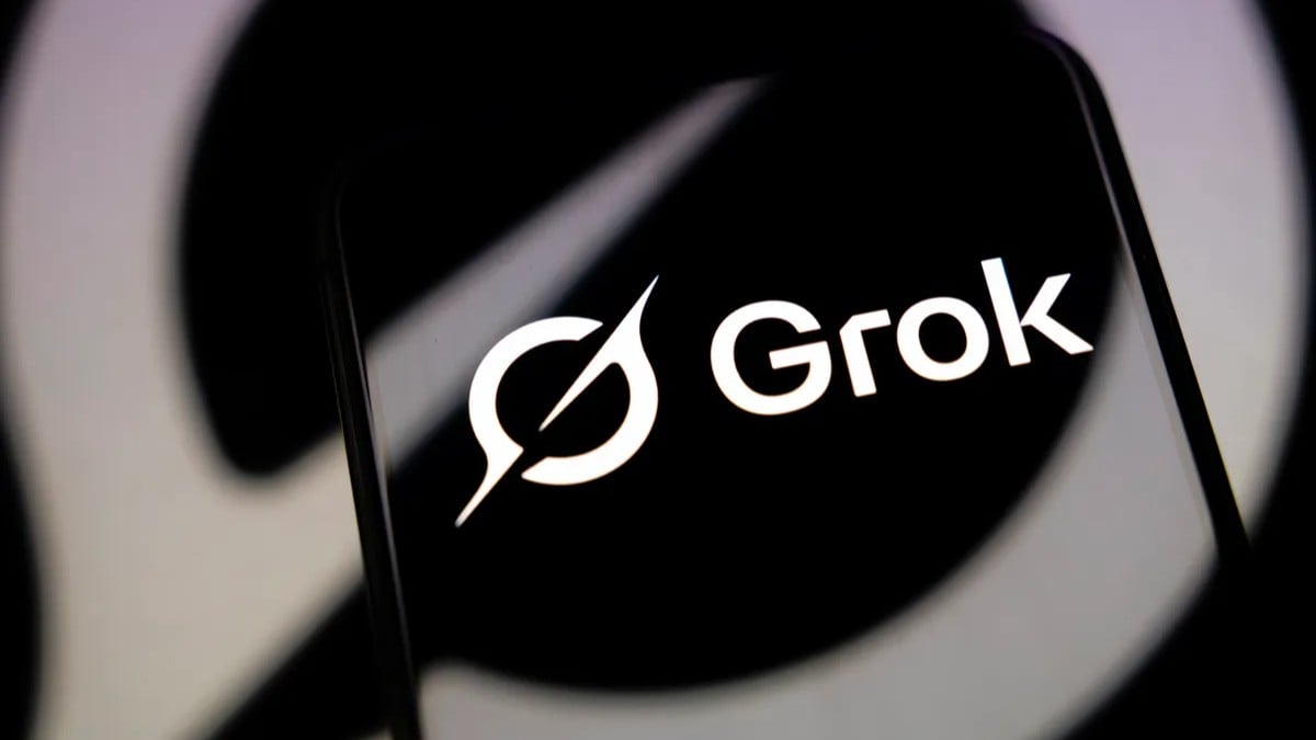 GrokがDeepSeekを上回り、世界第3位のAIチャットボットへ