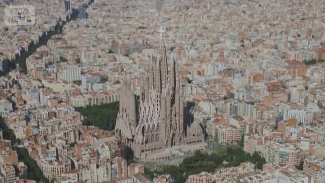 {サグラダ・ファミリア}、<ruby ><rb>10<span class="jlpt-n5" word="年">年</span><span class="jlpt-n5" word="後">後</span></rb><rt>じゅうねんご</rt></ruby>に<span class="jlpt-n5" word="できる">できる</span>かもしれません